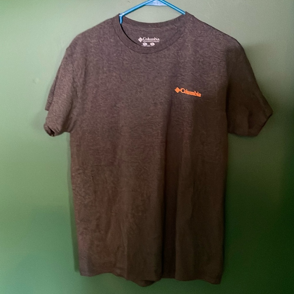 Columbia Tee shirt